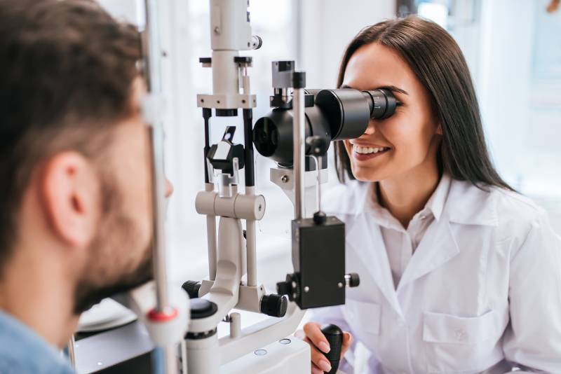Où trouver une ordonnance lunettes rapidement en urgence près de Criquetot L'Esneval pour corriger votre vue sans attendre plusieurs mois un rendez-vous chez le spécialiste local ?