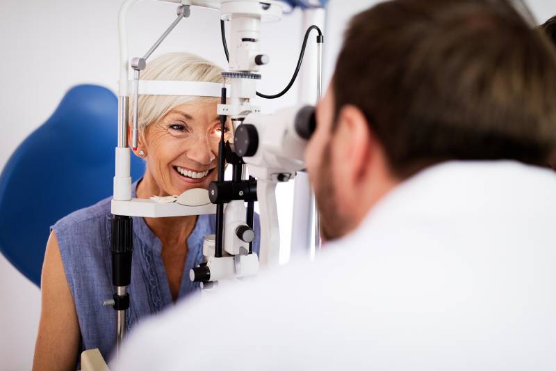 Solliciter un opticien certifié à Fécamp pour réaliser un examen de vue par téléexpertise pour renouvellement d'ordonnance sans passer par un cabinet médical classique