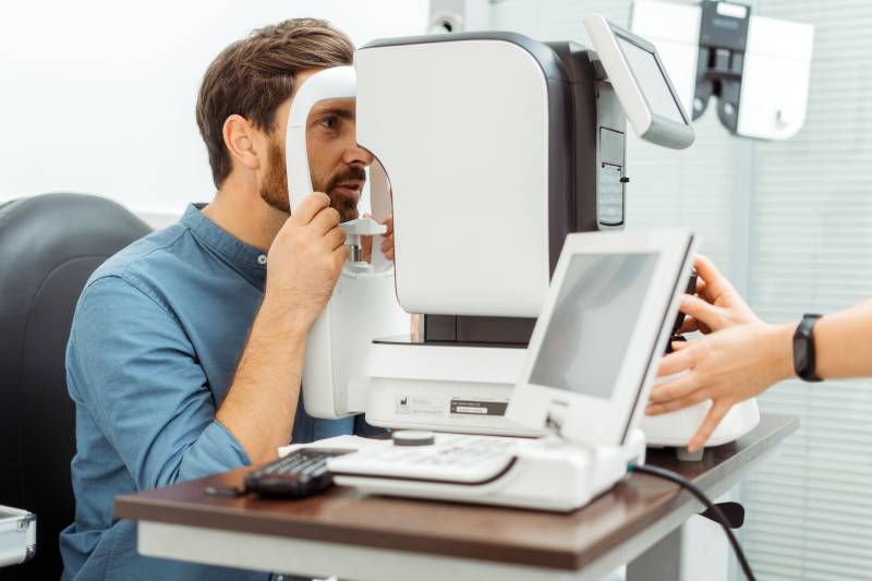 Quelles sont les démarches administratives pour valider une ordonnance lunettes périmée que faire auprès d'un professionnel de santé visuelle situé à Fécamp ?